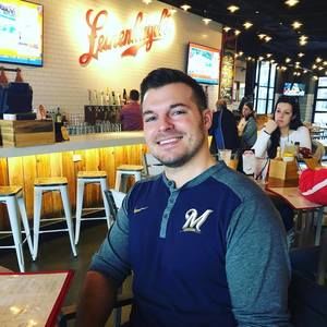 Meet your Posher, Zachary